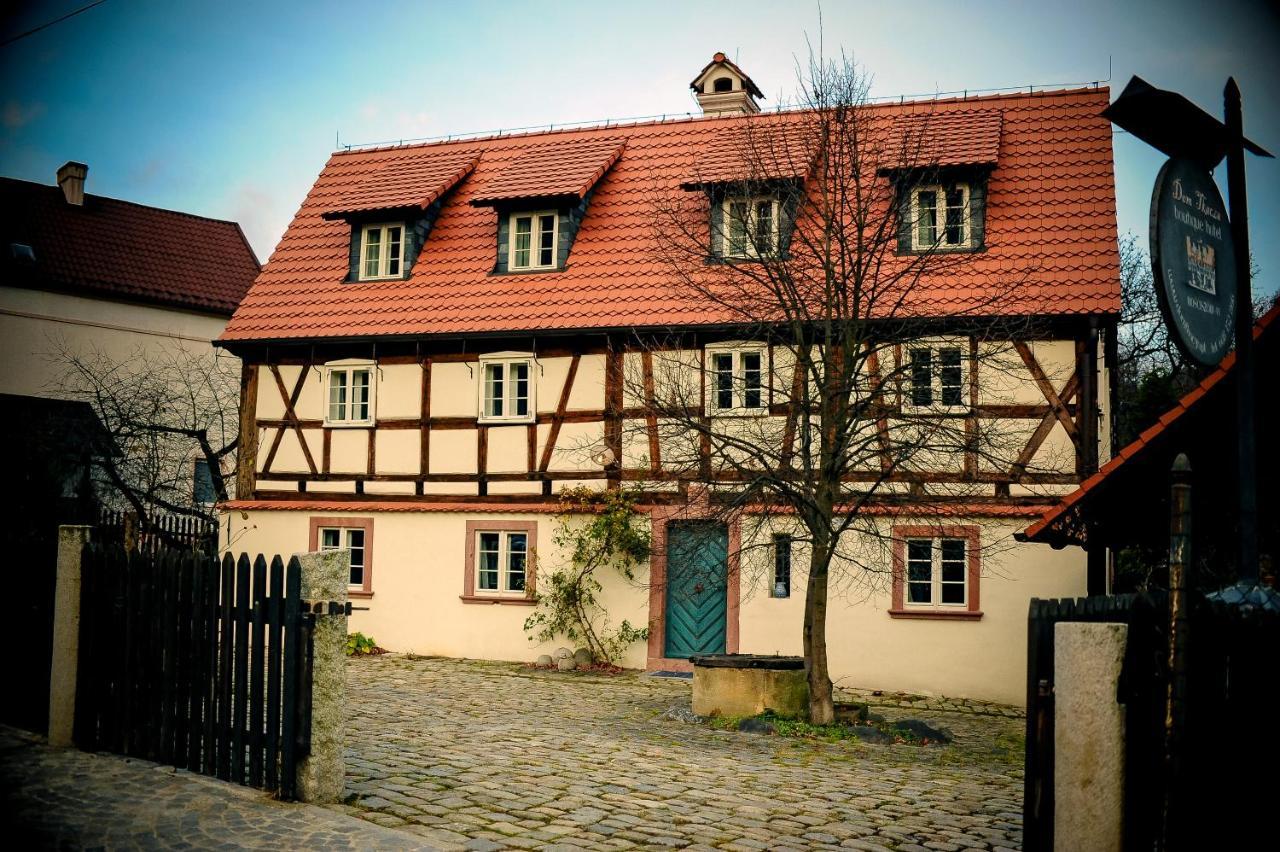 Dom Tkacza Apartment Pieszyce Bagian luar foto