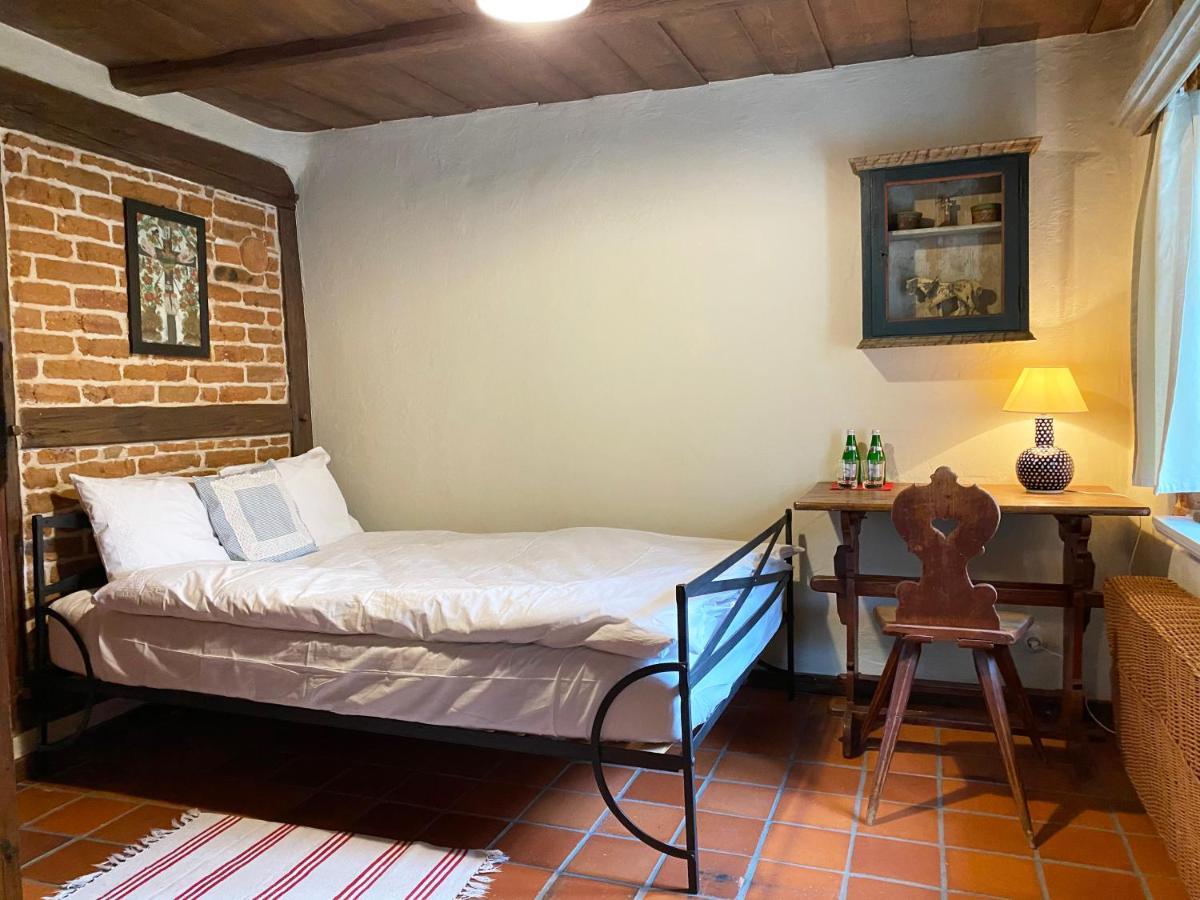 Dom Tkacza Apartment Pieszyce Bagian luar foto
