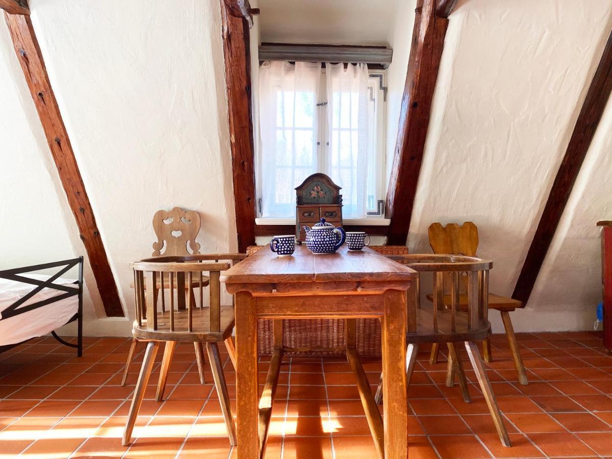 Dom Tkacza Apartment Pieszyce Bagian luar foto