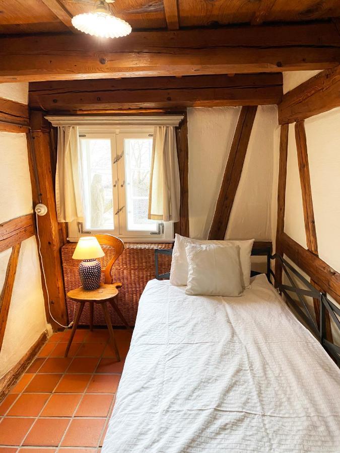 Dom Tkacza Apartment Pieszyce Bagian luar foto